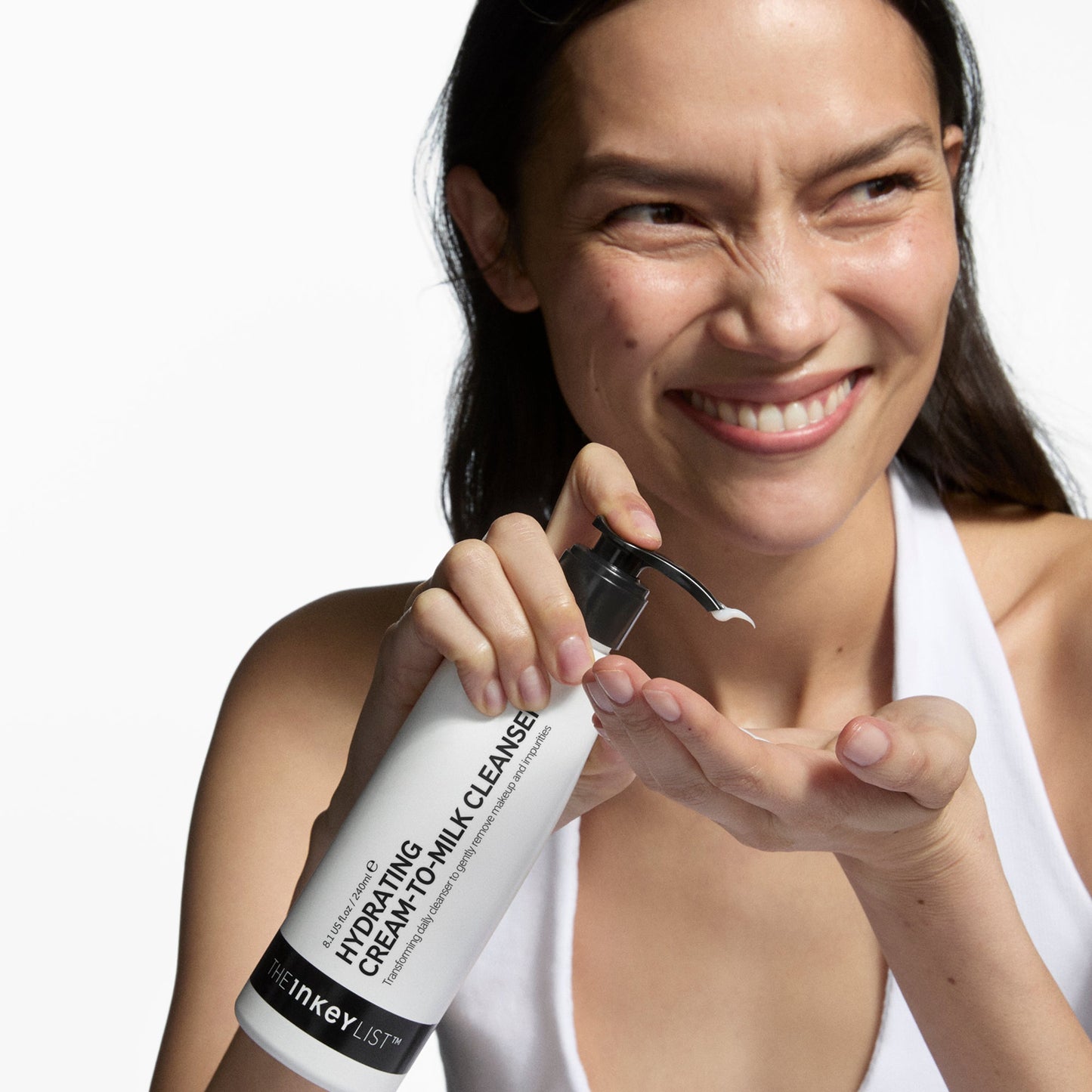 milk-cleanser-duo-i6 Omega50_Model_2000x2000_fe4f7c3a-802c-4626-9286-23f101427320.jpg