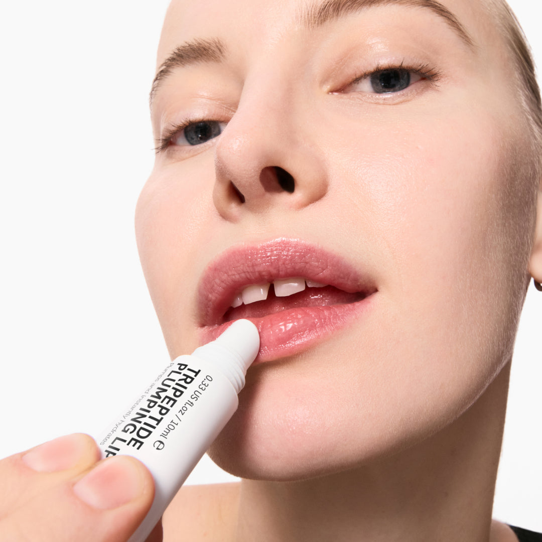 tripeptide-plumping-lip-balm-g8 Model01_270e8b98-a2ed-4742-b111-d25555f44100.jpg